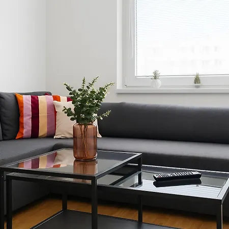 Nook I Airport Apartman Pozsony