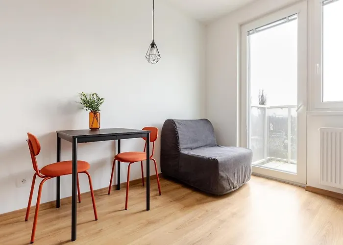 Nook I Airport Апартаменты Братислава