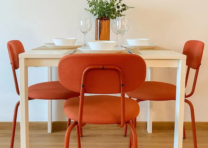 Nook I Airport Апартаменты Братислава