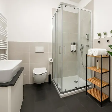 Nook I Airport Apartamento