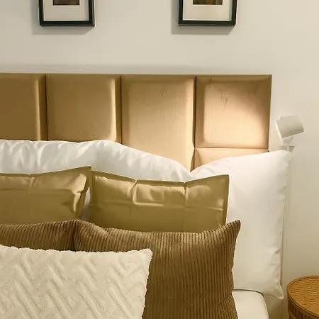 Nook I Airport Apartamento Bratislava